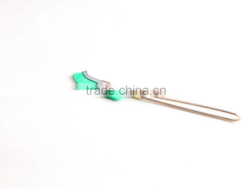 bent hand scratch brushes with handle, length 245 mm or 9 3/5"