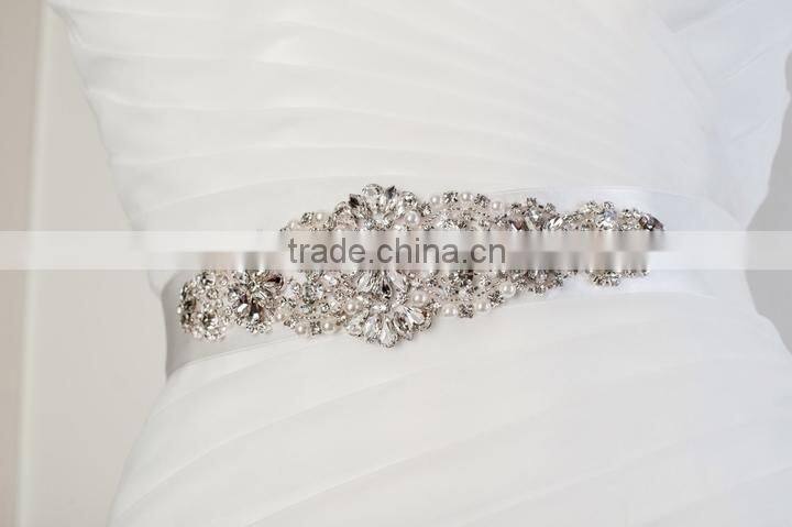 Bridal trimmings clear crystal rhinestone applique with pearls hotfix for wedding dress accessory