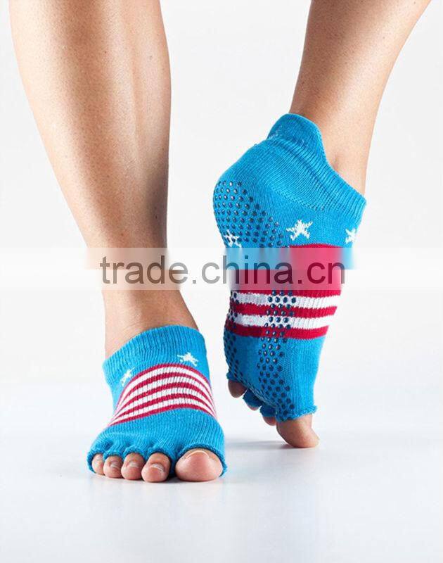 anti-slip cotton knitting toe yoga socks