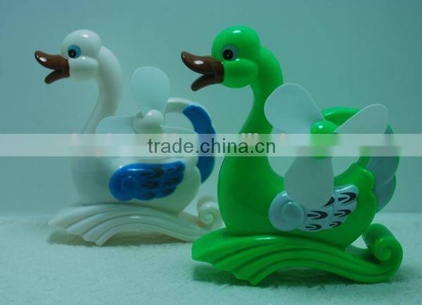 2015 cute Swan Deign New Supper cooling Mini USB/Battery Operated Fan at factory price