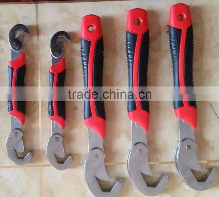 Hot Selling 2pc Quick Snap Grip Universal wrench Master wrench