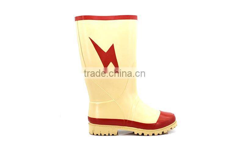 2016 Newset Low price 100% Natural Rubber Waterproof safety rain boots
