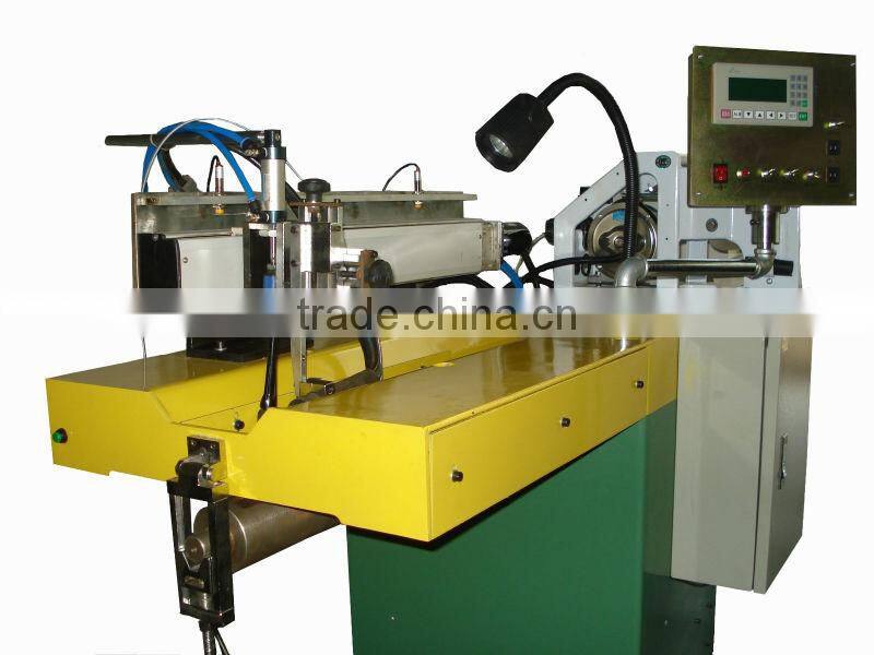 Automatic straight seam welding machine for barrel, drum