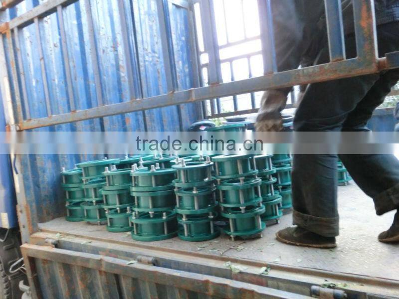 Ductile iron flange adapter