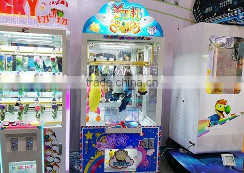 2017 New design Cutting prize vending claw crane game machine for sale