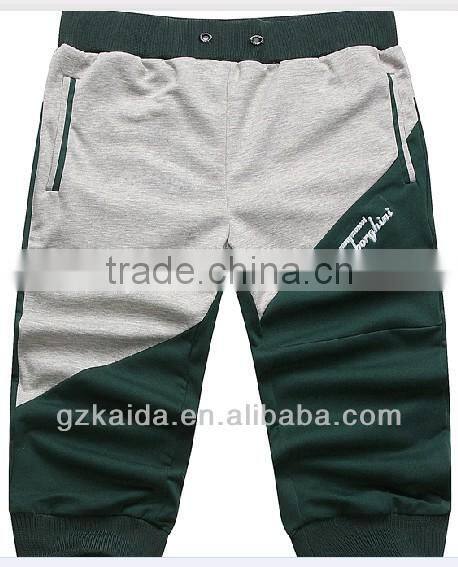 100% Cotton Sweater Cloth Men's Casual 3/4 Short Beach Pants with Joined Color Embroidery Contrast