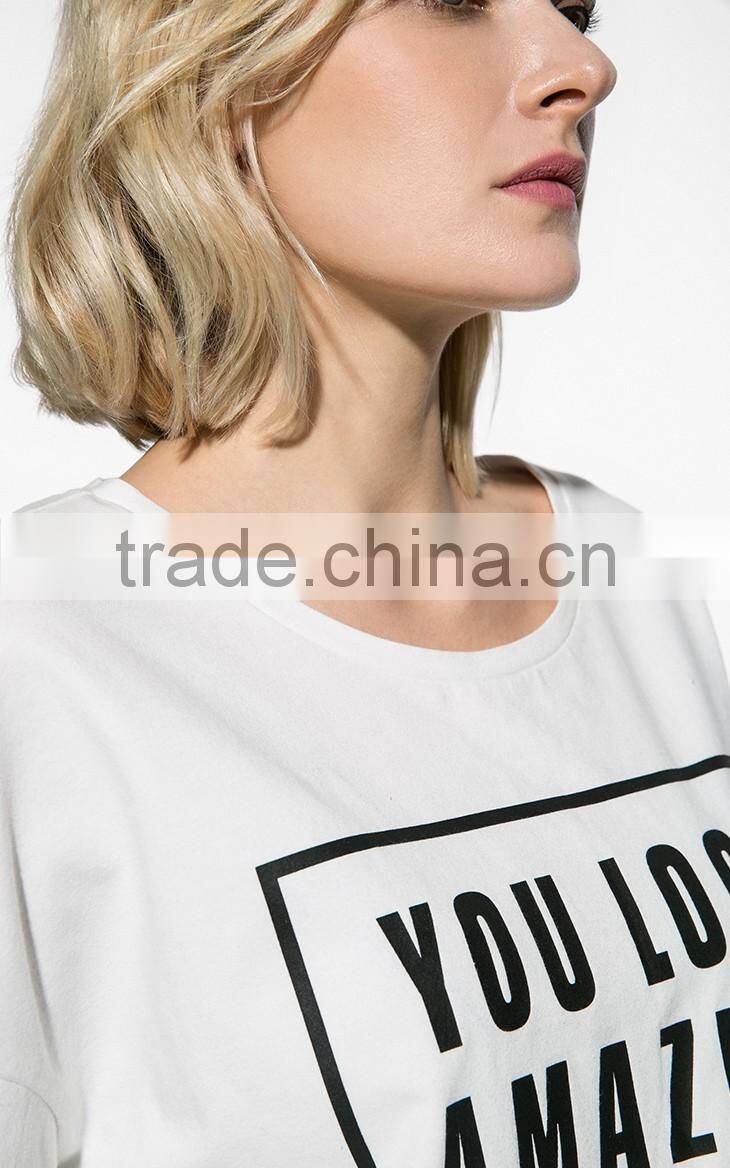 Women's red o neck short sleeve silk screen printing shirt