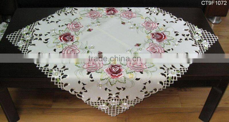 100% polyester Handmade embroidered floral tablecloth with cutwork