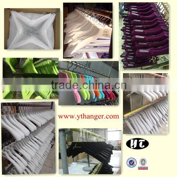 high quality plastic suit hanger velvet hanger with golden clips