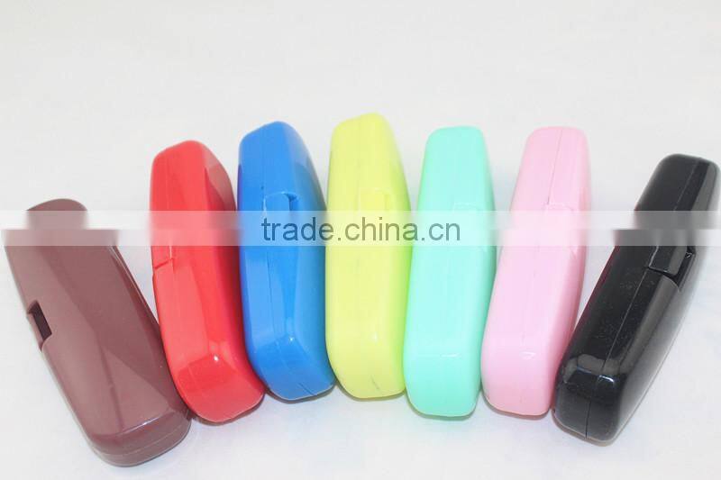 sclera red fashion in eyeglasses