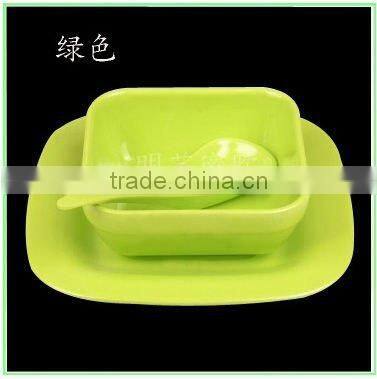 Plastic tableware for dessert