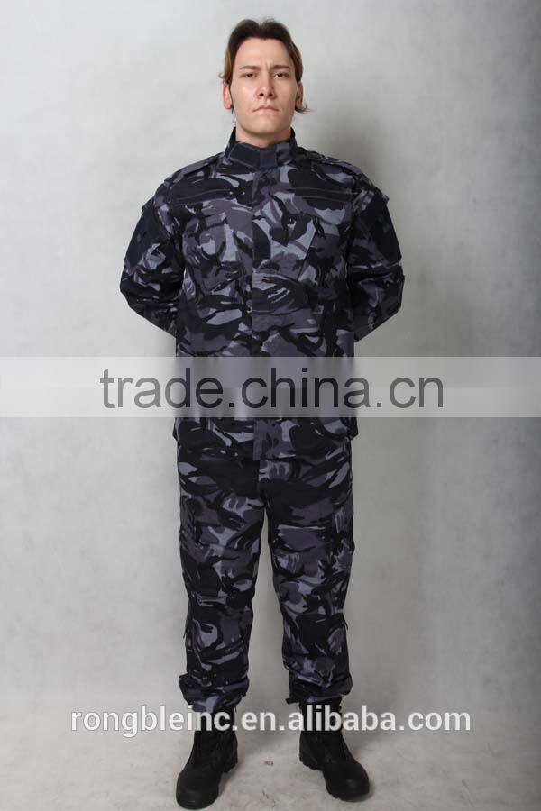 army green uniform military uniform