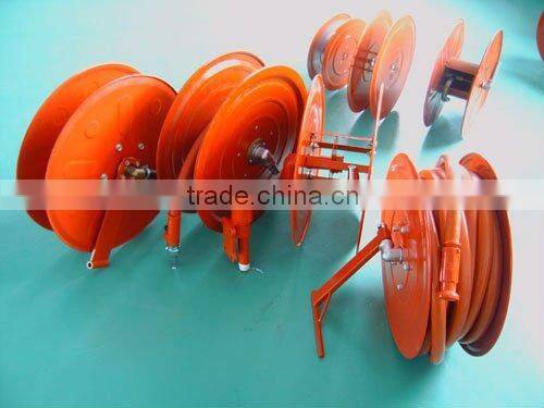 Swing fire hose reel