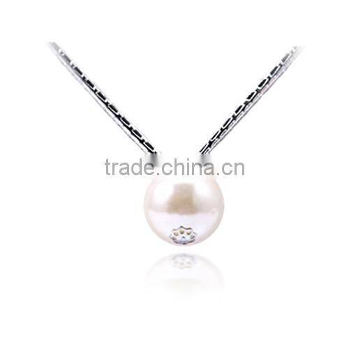 Latest beautiful wholesale silver chain big pearl classical style elegant necklace