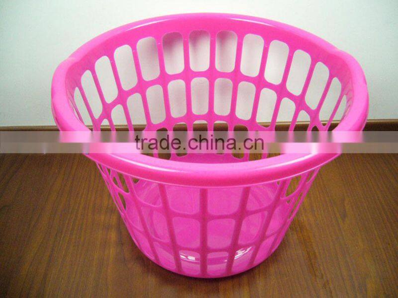 Round plastic laundry basket hamper