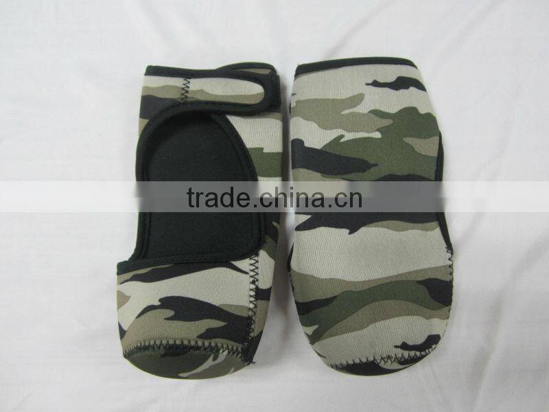 GR-B0100 heatproof custom neoprene bottle sleeve