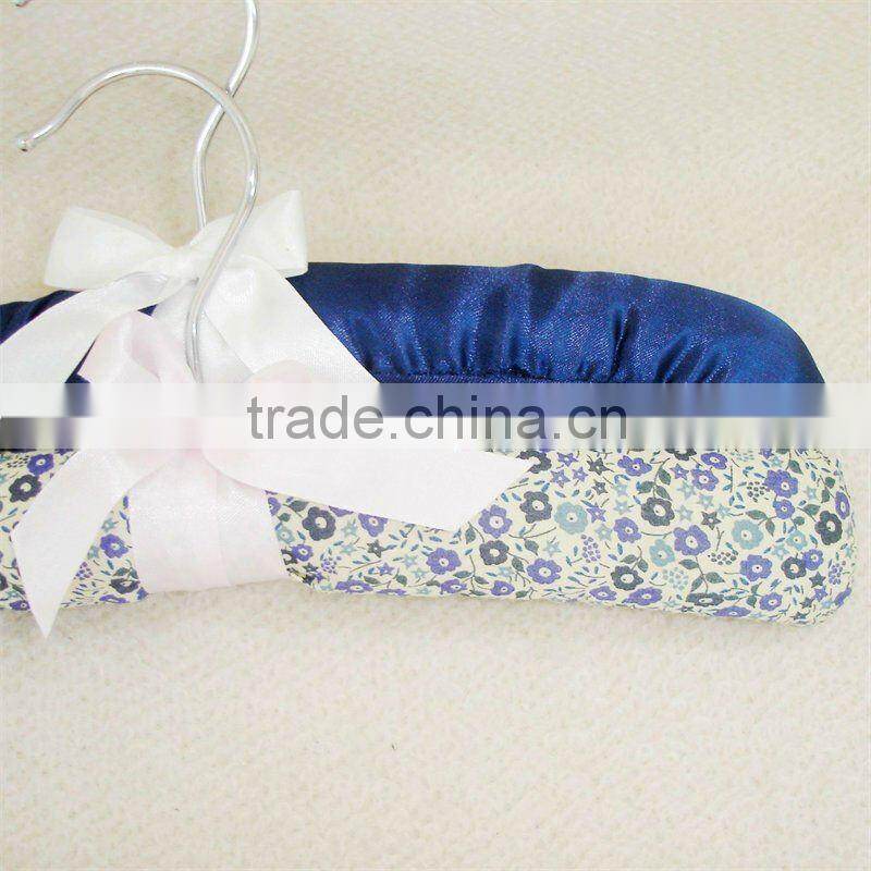 JN283satin padded hanger for clothes