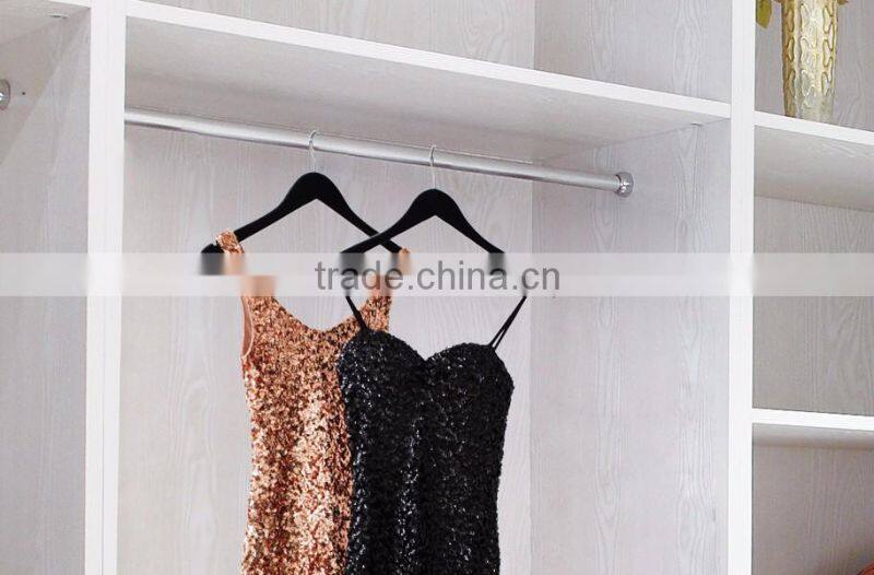 Wholesale manufactory provide high ending wooden clothes hanger Black color
