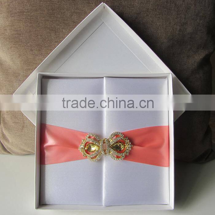Guanghzhou Wholesale Wedding Invitations Silk Boxes with Buckle