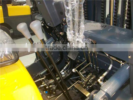 3.0Ton Automatic Diesel Forklift Trucks With Isuzu C240 engine