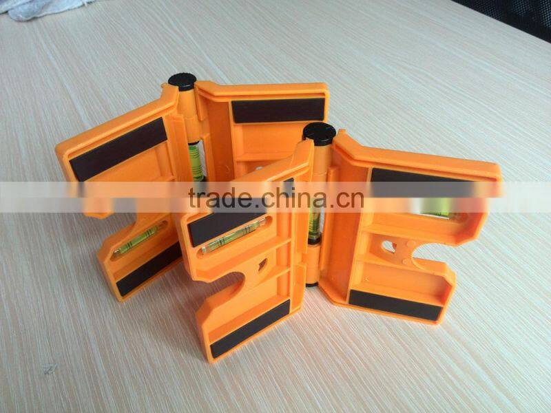 MINI plastic post level