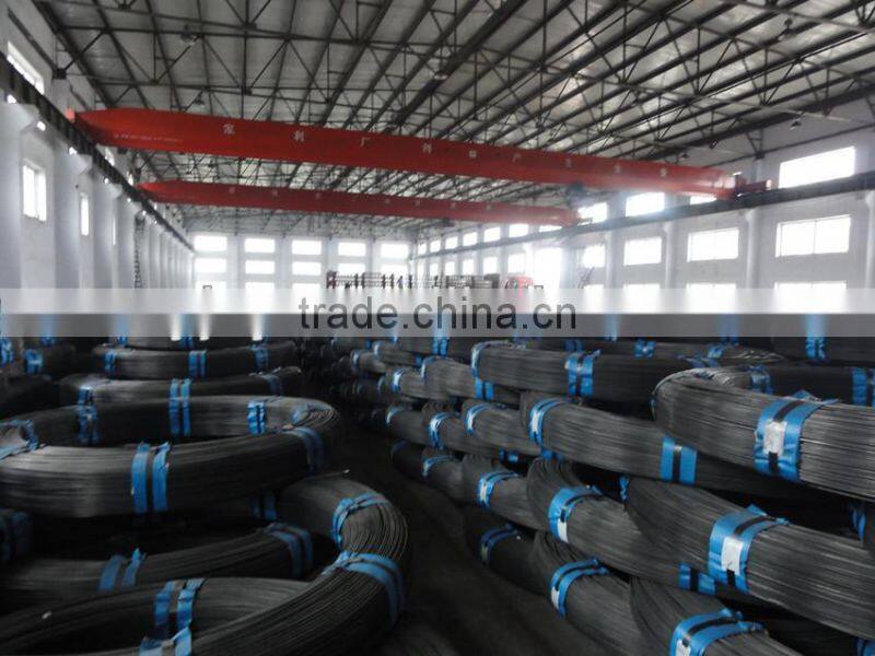 Pipe with prestressed cold drawn steel wire