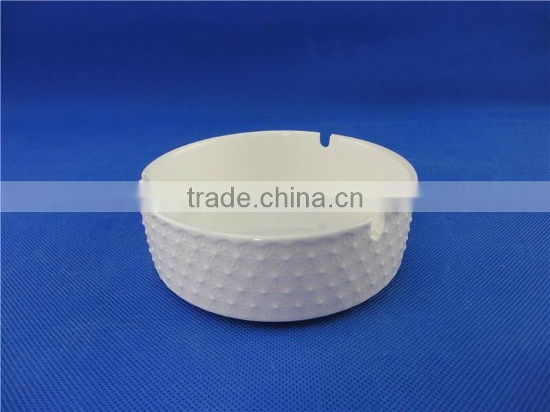 ceramic round ashtry