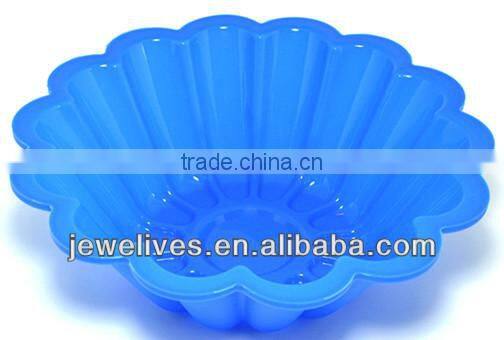 The eco-friendly silicone cake mould/patten for the cooking man