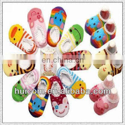 carton knitting socks