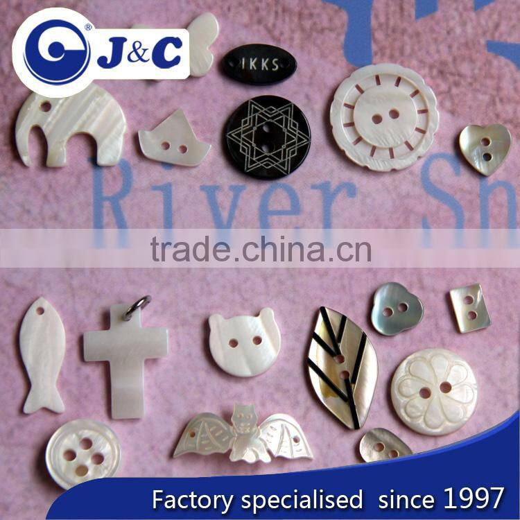 manufacture ornamental river shell buttons