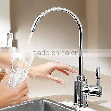 China Kitchen Faucet Kitchen Appliance