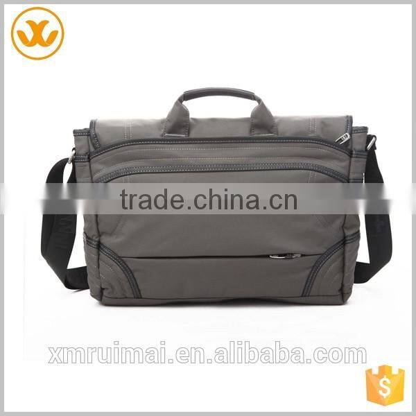 Hot selling urltralight outdoor waterproof pu mens messenger bag