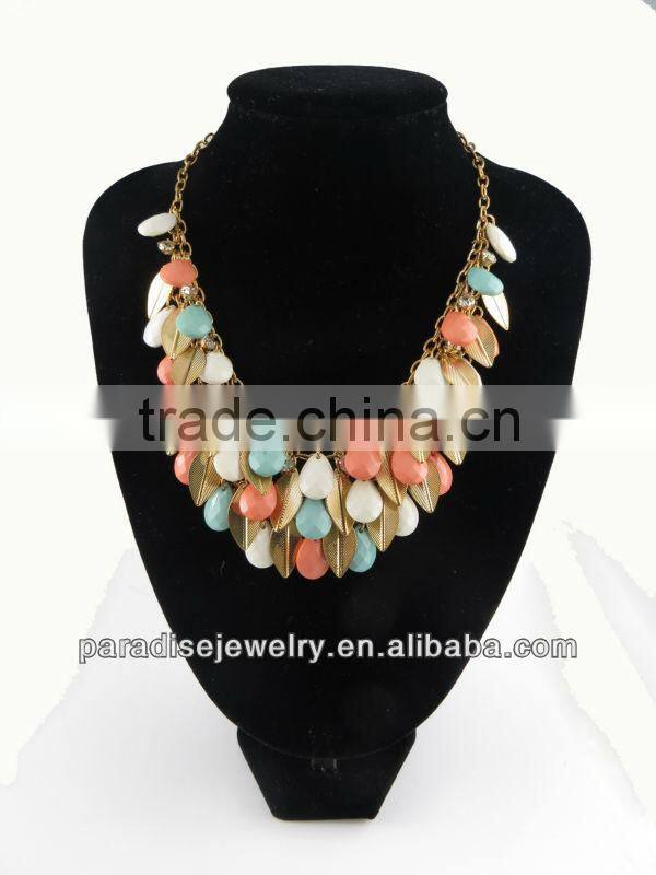Vintage Gold Chain Oval Resin with Rinestone Necklace-N330050