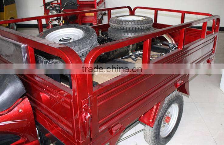 Cargo three-wheeled motorcycle