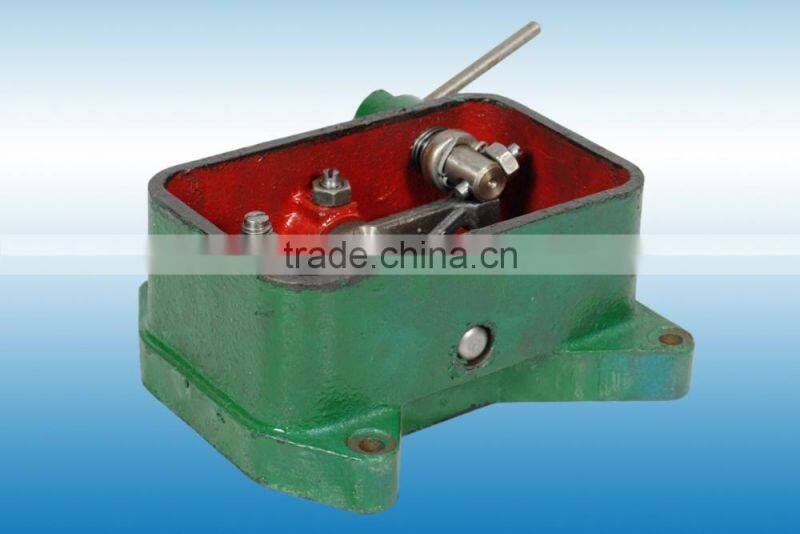 Rocker box for diesel engine petter type
