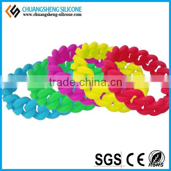 2015 Wholesale fashion twist braided silicone bracelet ,wristband China alibaba
