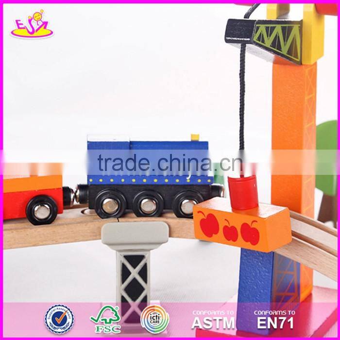 2017 Top fashion funny children activity toys wooden train tracks toys W04C066