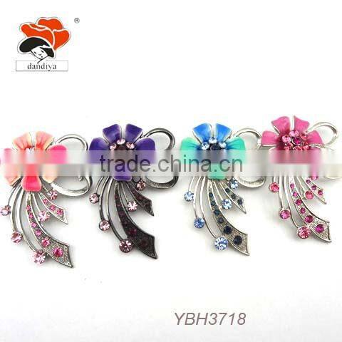 popular alloy small rhinestone snow magnetic brooch pin for Christmas