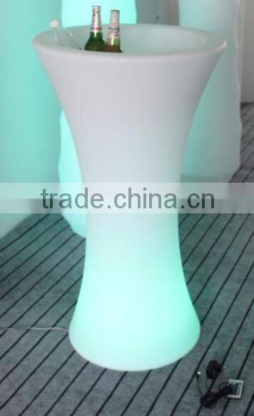 Ice bucket with LED light remote control