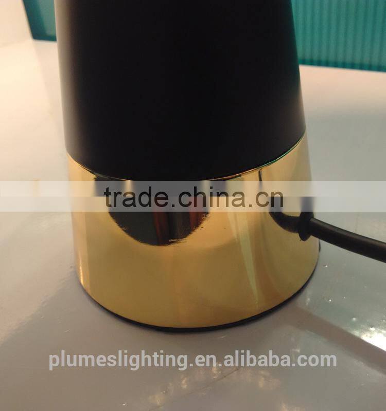 Hot sell special design Triadius Iron Table lamp PLT8093