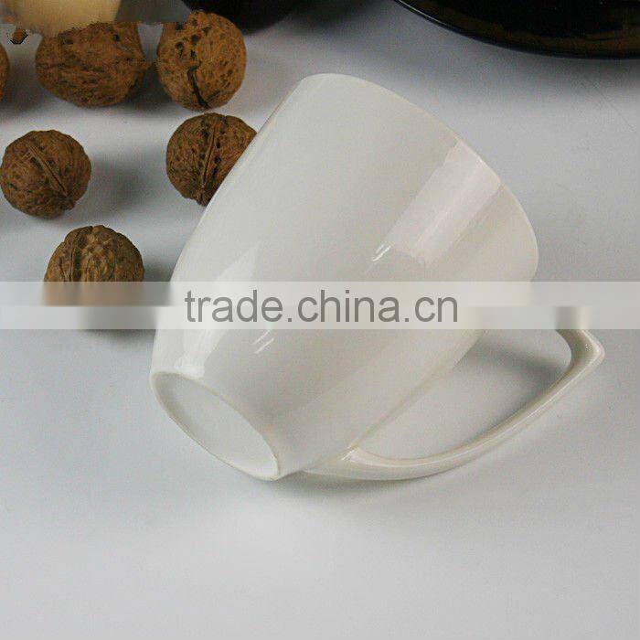 Unique Lovely Design High-grade Romantic handpainting white ceramic coffee mugs
