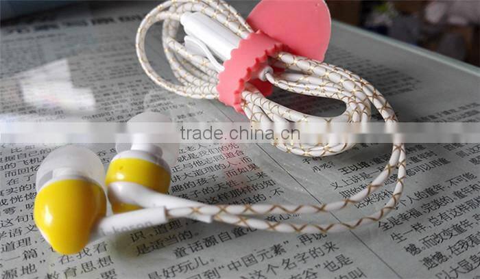 Universal in Ear Headphones High Quality OEM Earphone 3.5mm Earbuds For Mobile Phone