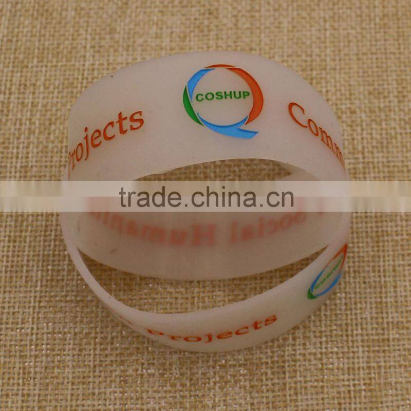 Wholesale bulk cheap custom wristbands silicone