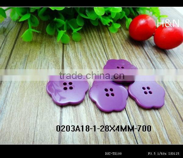 2014 new fashion polyester resin button manufacturer