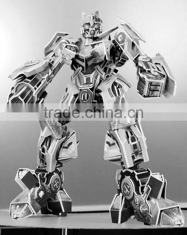 theme park exhibits big robot