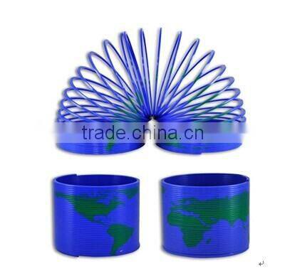 plastic magic rainbow spring with printed map toys/hot sale rainbow circle