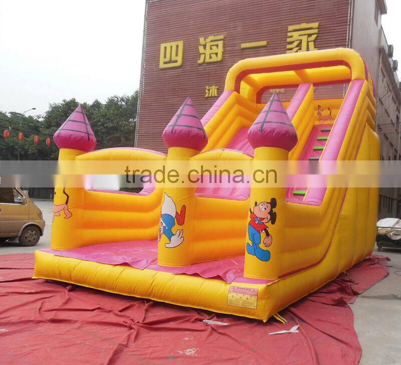 2015 new design good quality inflatable bouncing castle for sale
