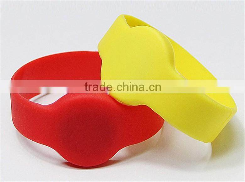 LC-RD33 Wholesales UF 13.56mhz NFC RFID Wristband