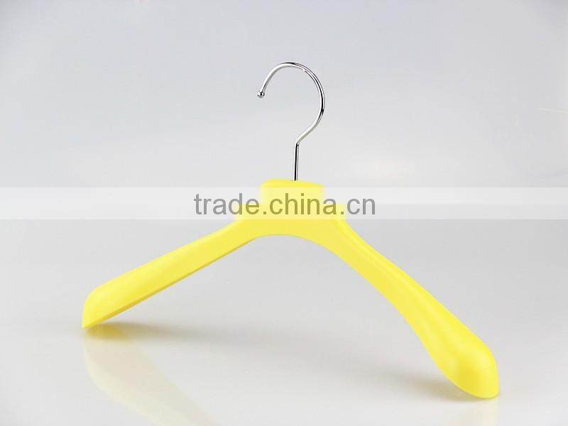 IMY-505 yellow plastic multipurpose hanger for childrens