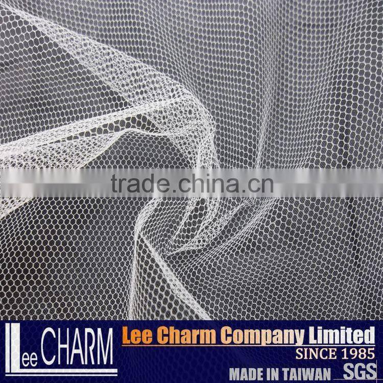 Taiwan 20D Hexagonal Netting Nylon Mesh Fabric for Clothing